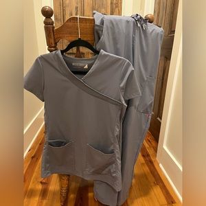 Women’s White Cross Fit Gray Scrub Set XS